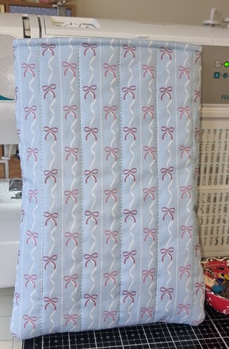 Book sleeve quilted fabric - sleeve,
