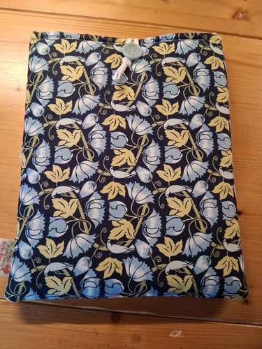 Padded fabric book - , /