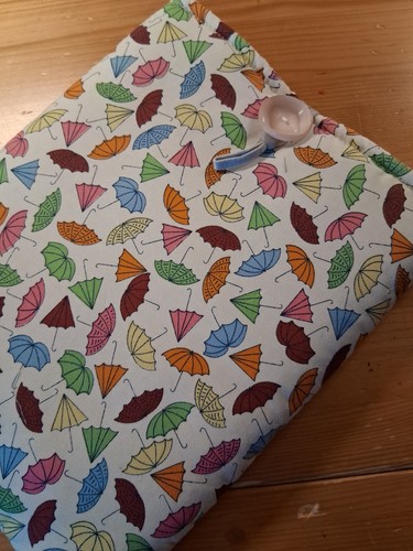 Padded fabric book sleeve - , /